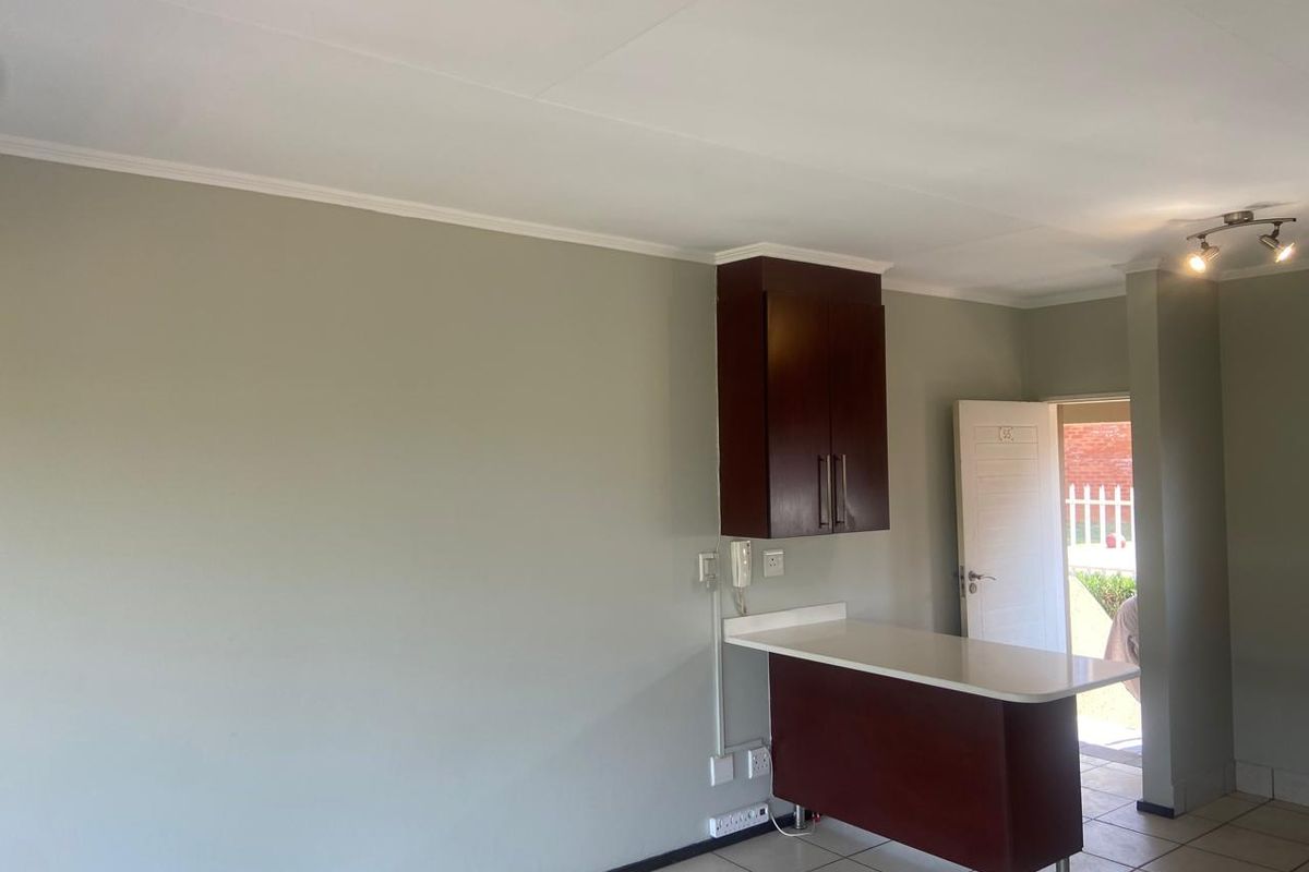 Lovely investment unit - Photo 2