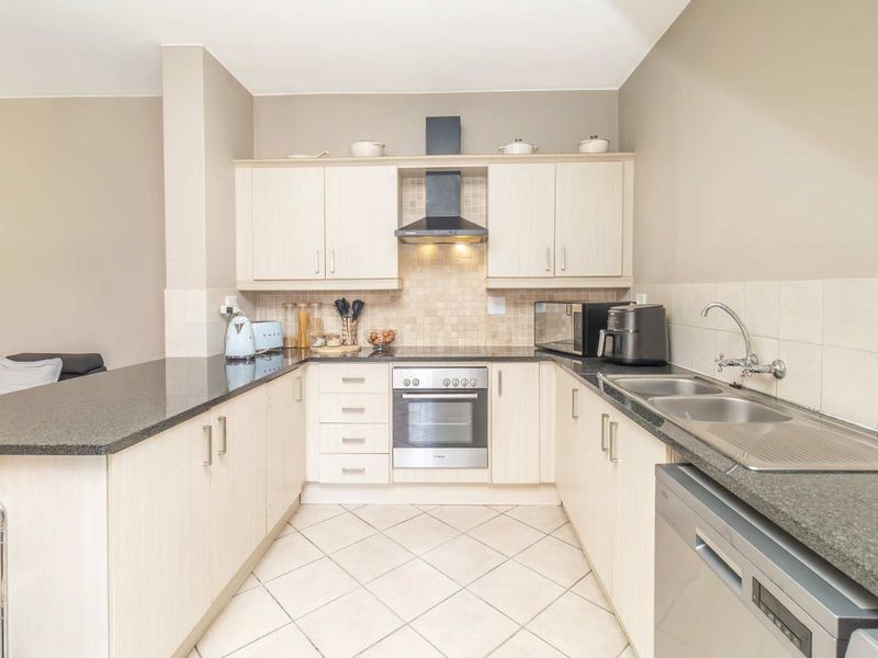 It’s just another 3-bedroom townhouse... until you realise it has everything you’ve been looking for. - Photo 8