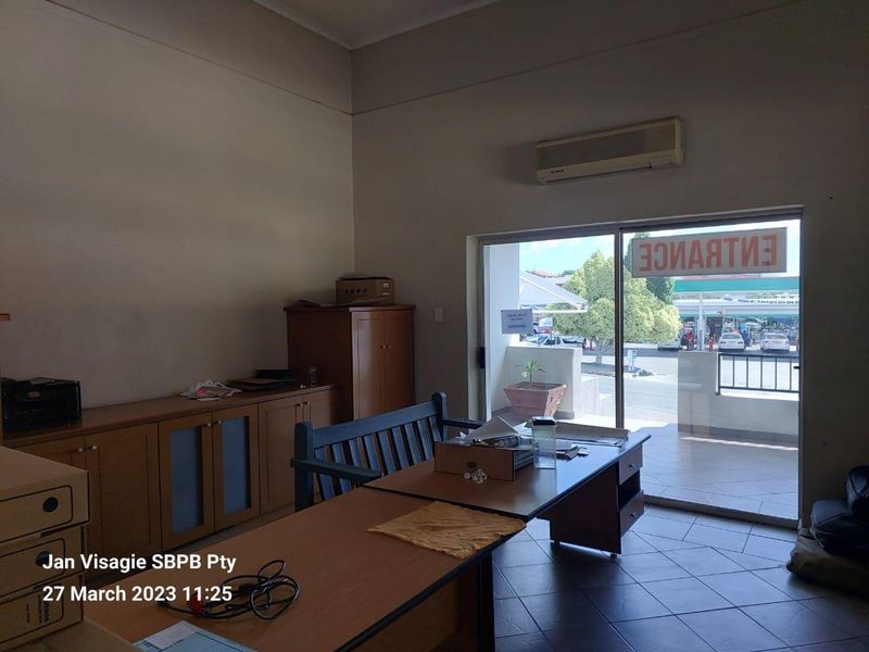 FOR SALE - Prime Location next to Hosea Kutako Drive - Photo 10