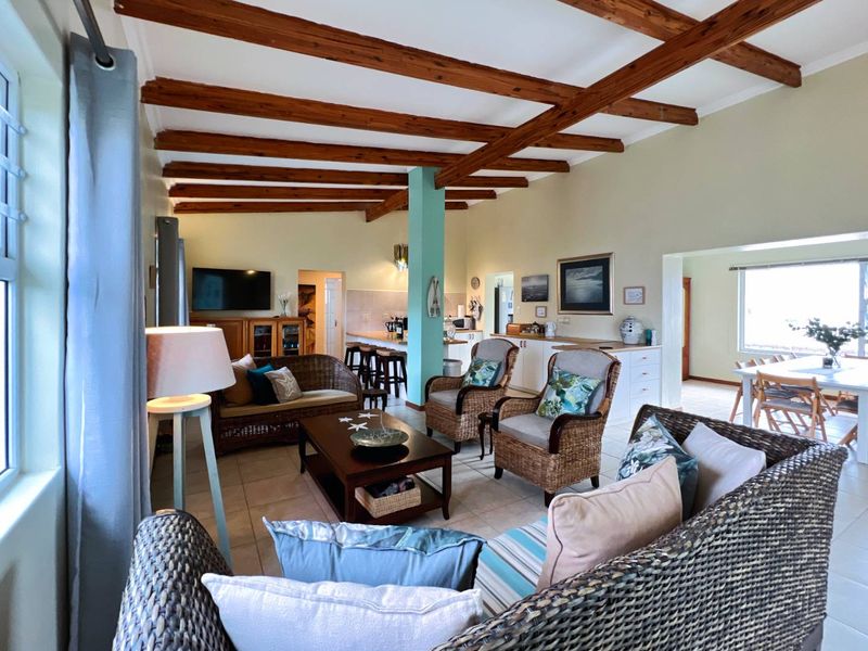 Charming Coastal Home or Airbnb Opportunity in Swakopmund! - Photo 5