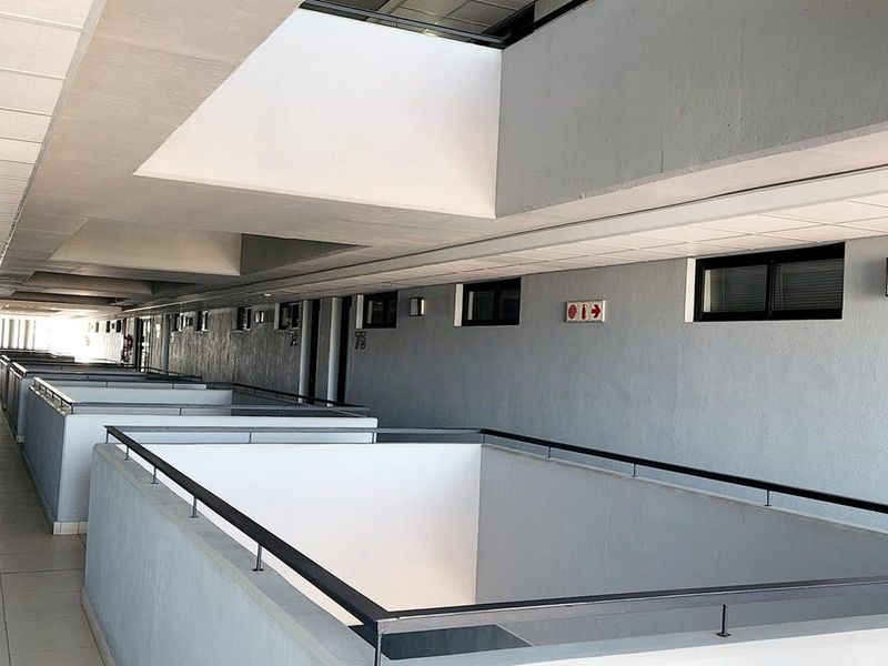 77 On Independence - Photo 3