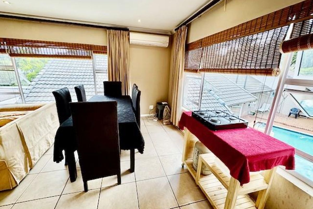 FULLY FURNISHED SPACIOUS 1 BED  1 BATH FLATLET PARKMORE - Photo 3