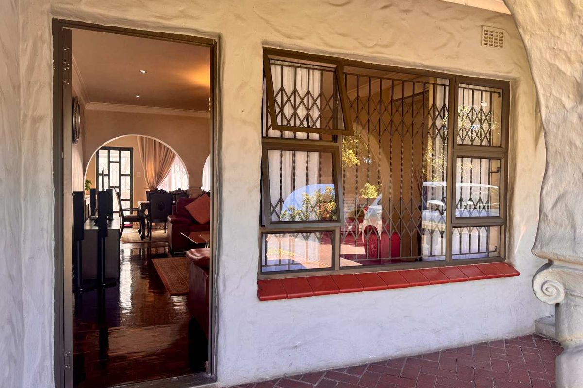 Charming Family Home with Timeless Character - Photo 5