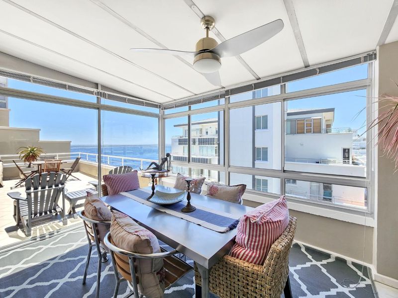 Beachfront bliss from the 7th floor with sea views - Photo 8