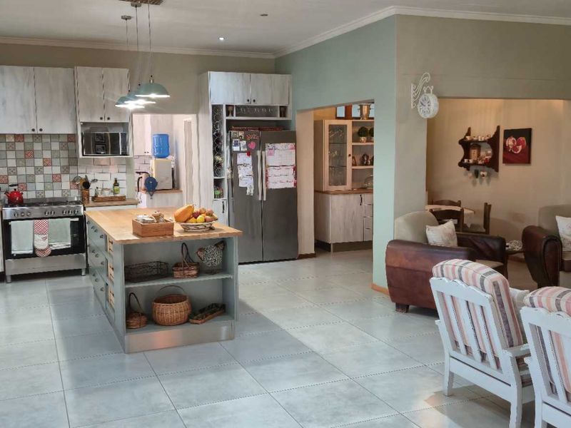 Family Comfort Meets Lifestyle in This Stunning Home - Photo 9