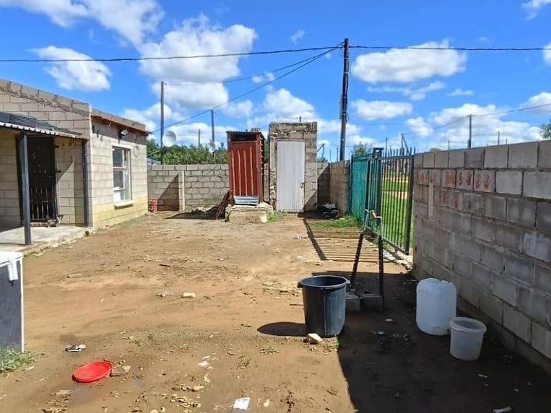 MULTIPURPOSE HOUSE WITH BUSINESS LICENCE. PIRICE INVLUDE TWO PLOTS - Photo 4