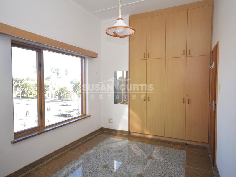 An apartment central town with a nice view - Photo 8