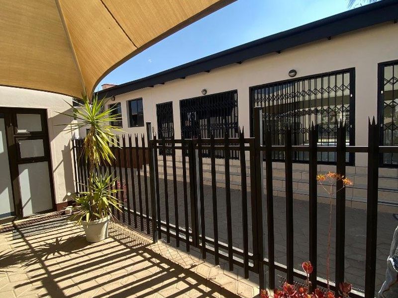 Commercial/Residential Investment Property For Sale In Windhoek west - Photo 10