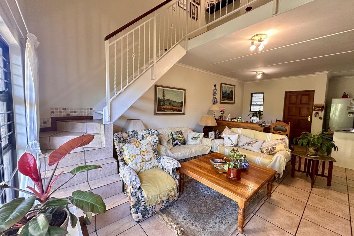 3 bed 2 bath loft cluster - Photo 2