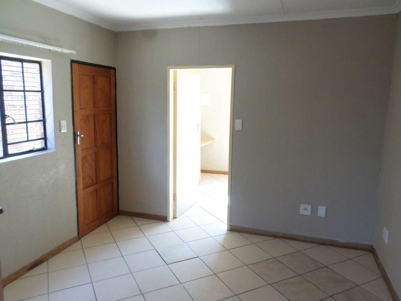 Cambridge Village, 1 Bedroom apartment for sale - Photo 8