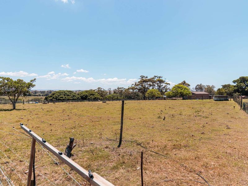 WHERE TOWN MEETS TRANQUILITY - BEAUTIFUL VIEWS - Photo 9