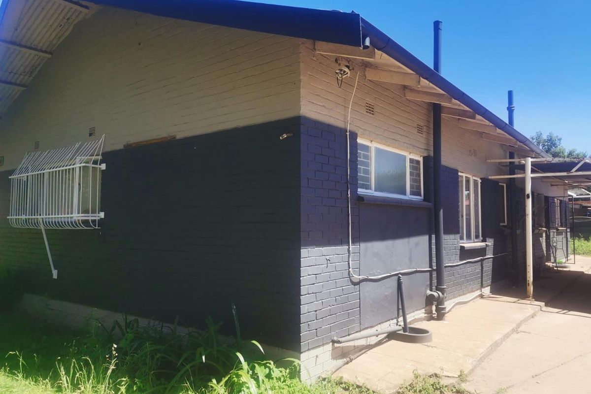 3 Bedroom House For Sale in Vanderbijlpark CE 1 - Photo 3