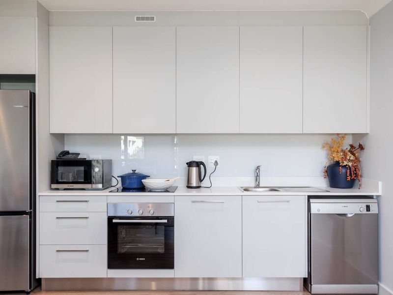 Contemporary One-Bedroom Val de Vie Evergreen Luxury Suite - Photo 4