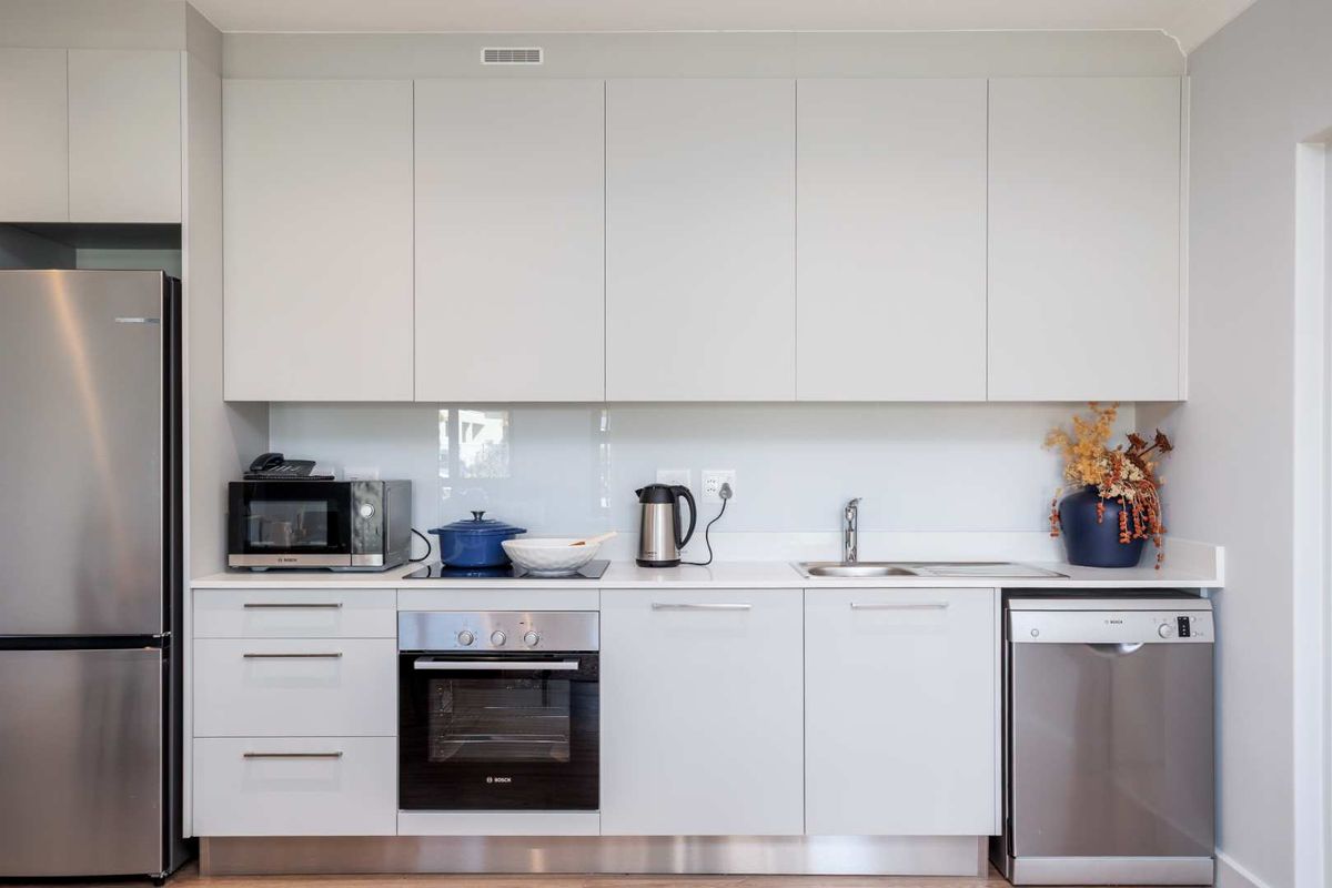 Contemporary One-Bedroom Val de Vie Evergreen Luxury Suite - Photo 4