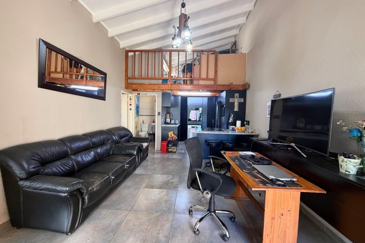 Family friendly Haven with space to grow and entertain - Photo 4