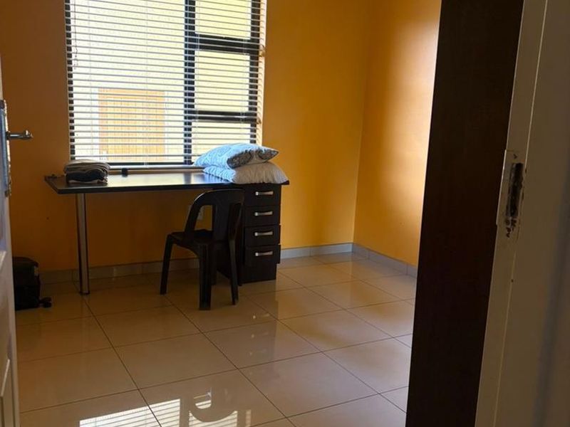 Freestanding house to let In Pionierspark - Photo 6