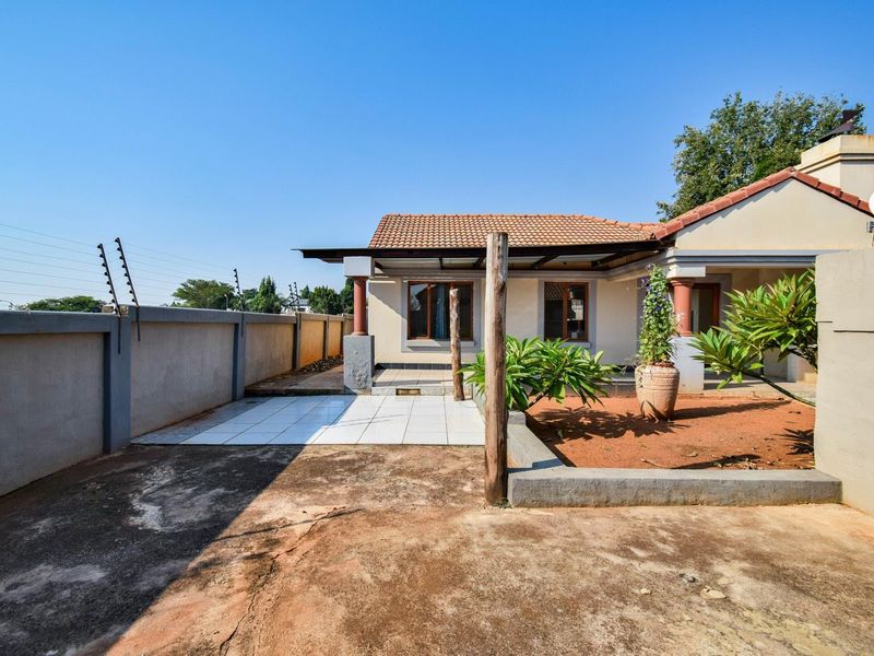 Two bedroom, full-title home in security estate - Willow Park Manor - Photo 7