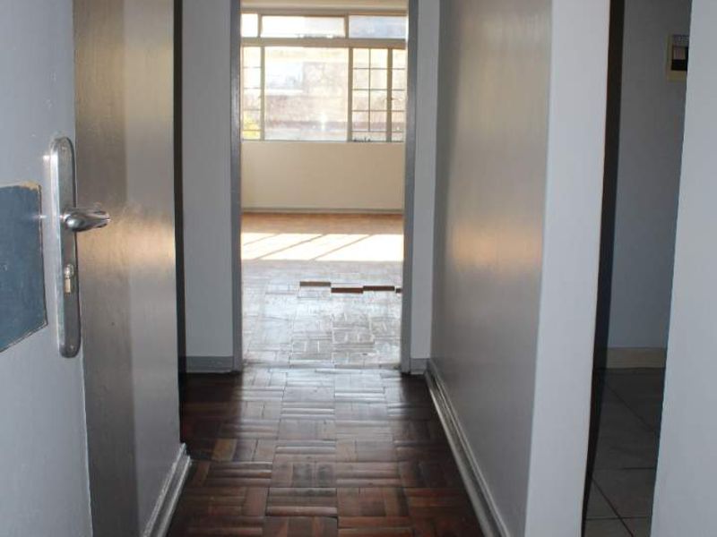 Affordable 2.5-Bedroom  Apartment Available for Rent in Sunnyside | R6 890 - Photo 5