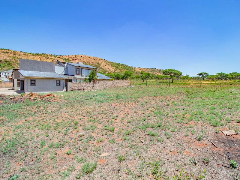 A Rare Opportunity in Amandasig’s Prestigious Magaliesberg Country Estate - Photo 8