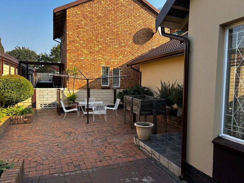 Brand New Listing in the Heart of Brackenhurst - Photo 5