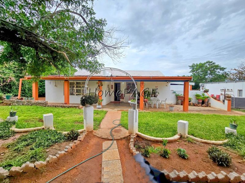 Outjo:  Quaint Cottage-Style Home for Sale - Photo 7