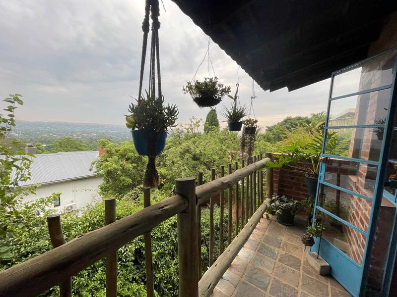2 Bedroom, 2 Bathroom Cottage including ELECTRICITY, WATER AND SOLAR - Photo 9