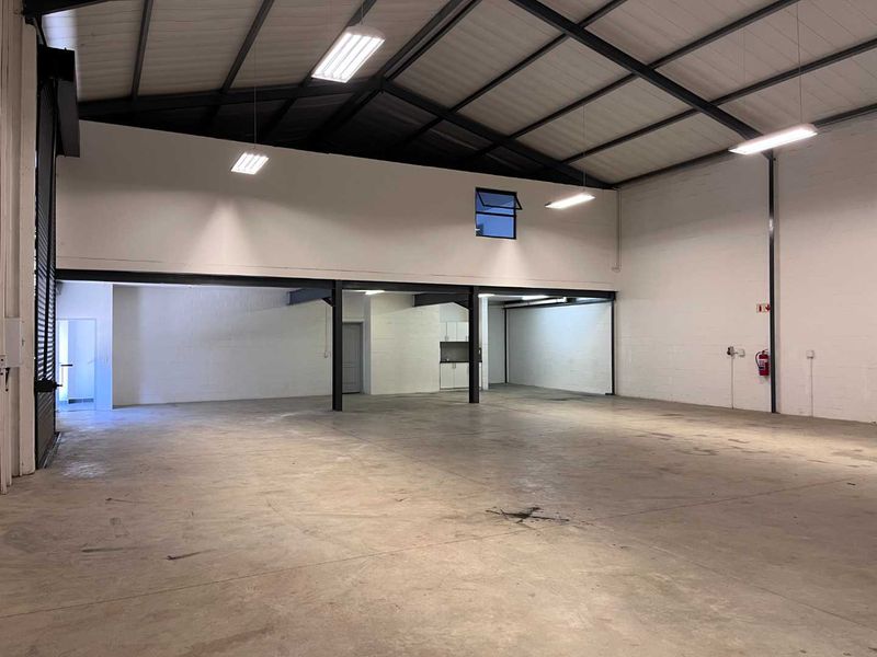 Secure, Spacious Warehouse with Office Amenities - Photo 5