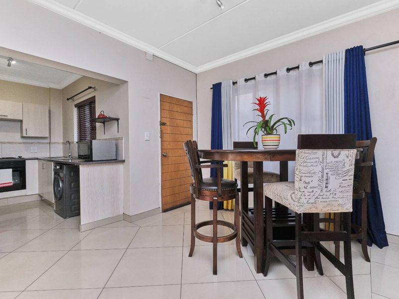 Secure, stylish and move-in ready. - Photo 2