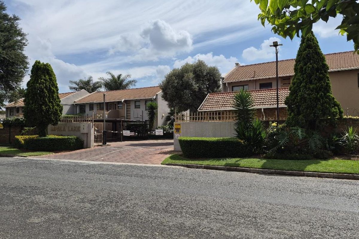 Neat two beds apartment - Photo 2