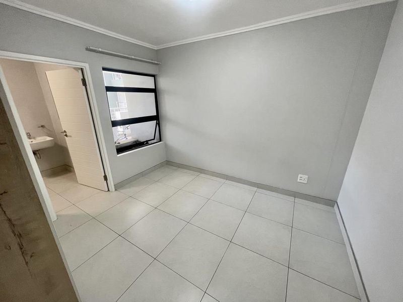 Hendra - Modern Pet-Friendly Apartment to Rent in Sought-After Umhlanga Ridge - Photo 7