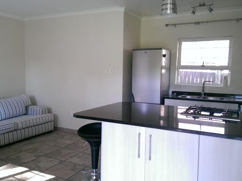 1 BEDROOM COTTAGE TO RENT IN CRAIGHALL - Photo 2