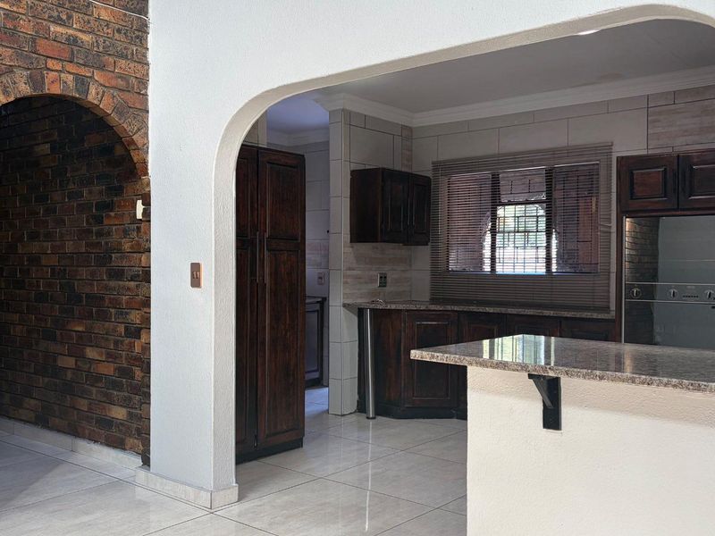 3-Bedroom Family Home to Rent in Klipportjie, Boksburg - Photo 9
