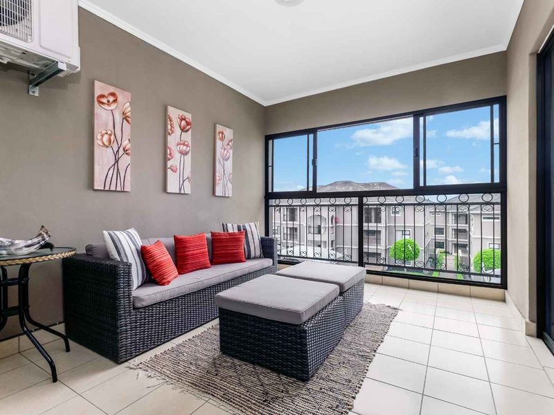 Modern 2 Bedroom, 2 Bathroom Apartment For Sale In Broadacres - Photo 2