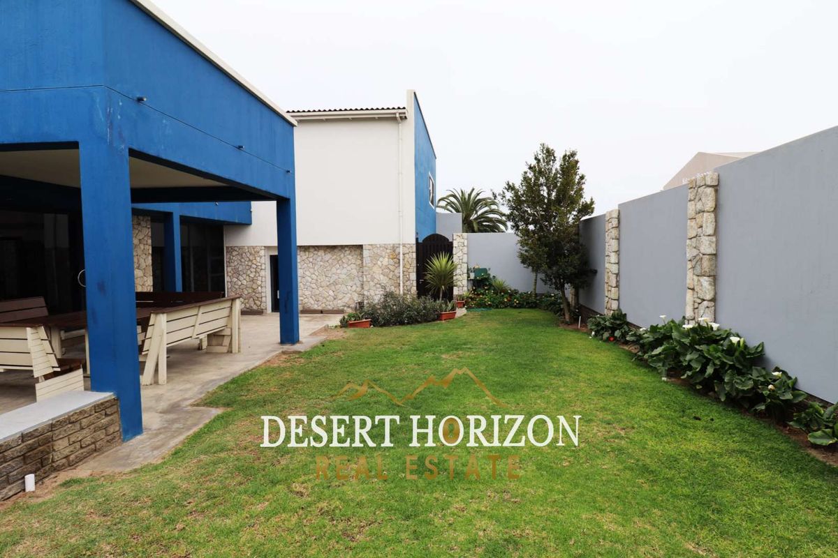 Swakopmund,Ocean View  | Spacious Family Home - Photo 4