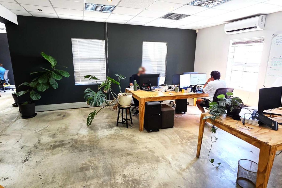 Modern First Floor Office in Westlake Business Park - Photo 5