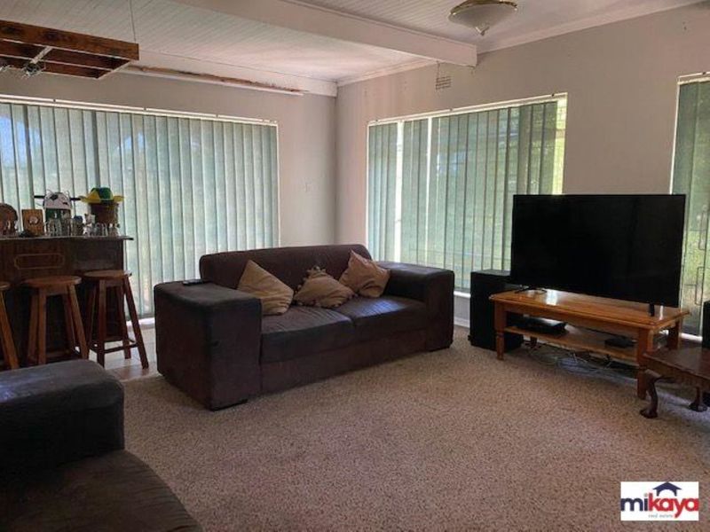 Stunning plot - Photo 4