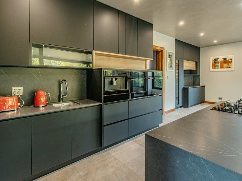 Riviera Haven: A Modern Marvel in Steyn City - Photo 8