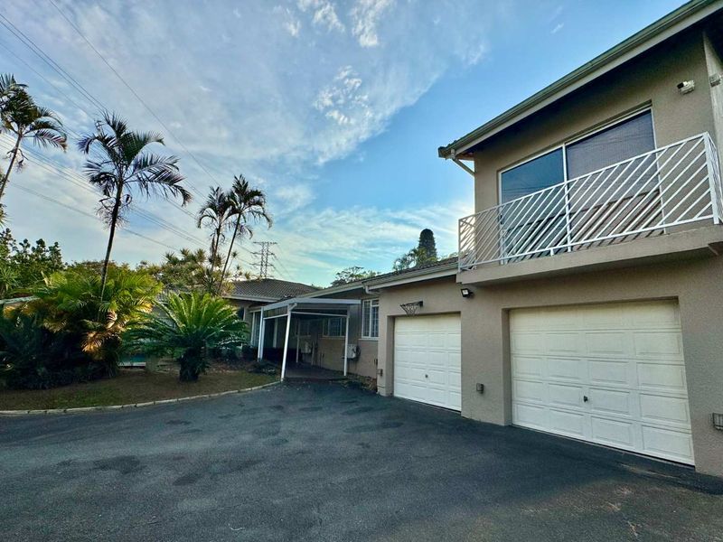 Unique Multi-Dwelling Property with Ultimate Entertainment Appeal - Photo 3