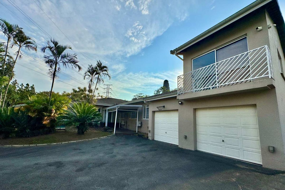 Unique Multi-Dwelling Property with Ultimate Entertainment Appeal - Photo 3