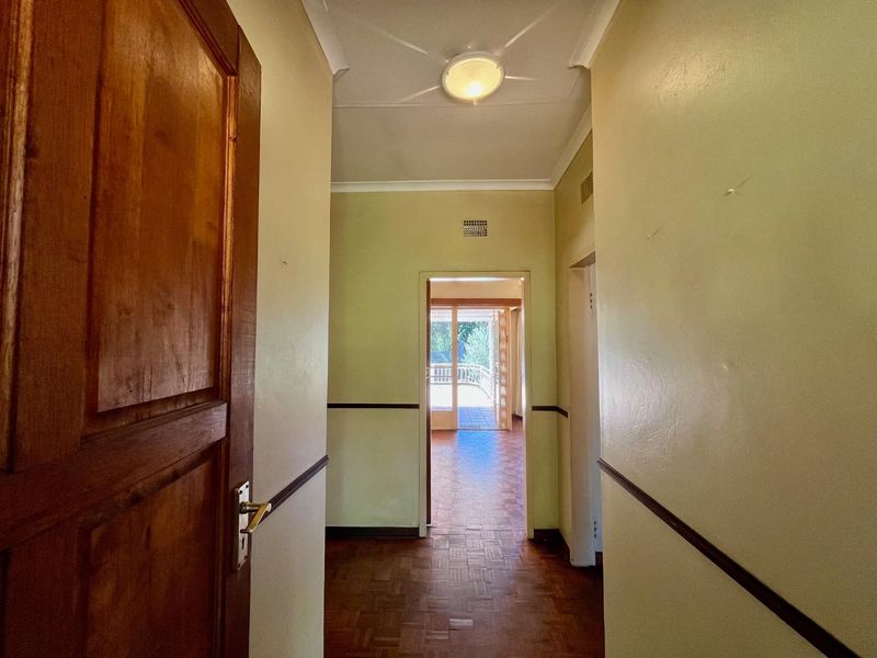 Spacious Family Home with Large Granny Flat for Sale in Villieria – Priced to Sell! - Photo 4