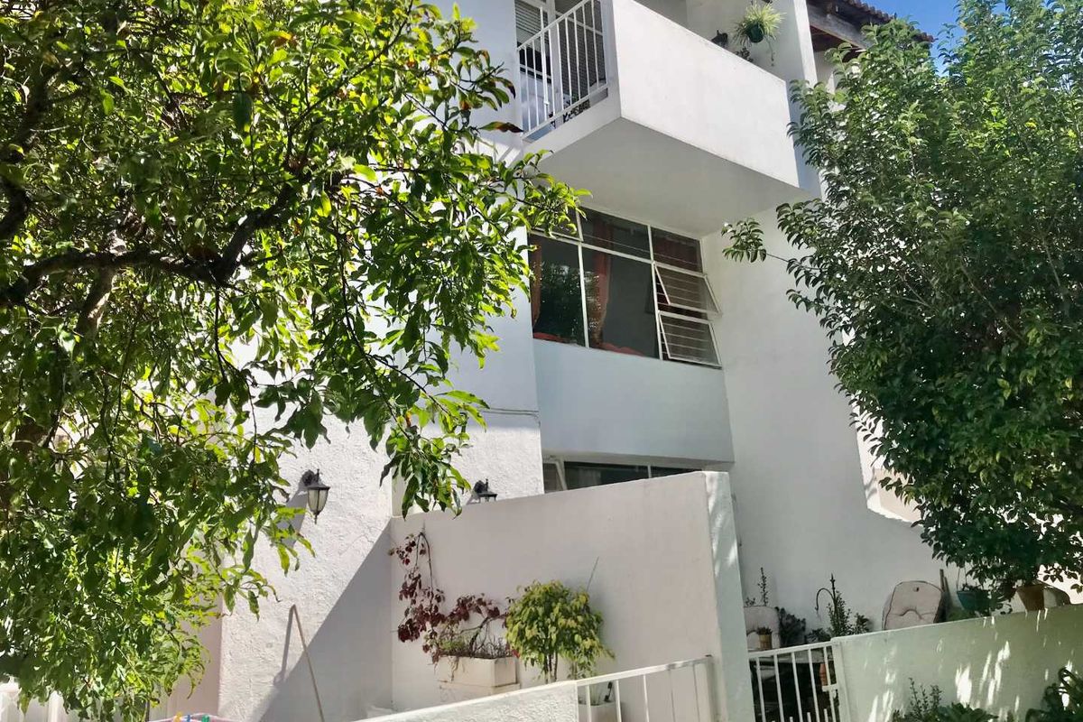 Upmarket 1 bedroom apartment - Photo 4