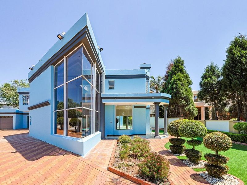 Modern 6-Bedroom Glass Palace – Furnished Luxury Living - Photo 2