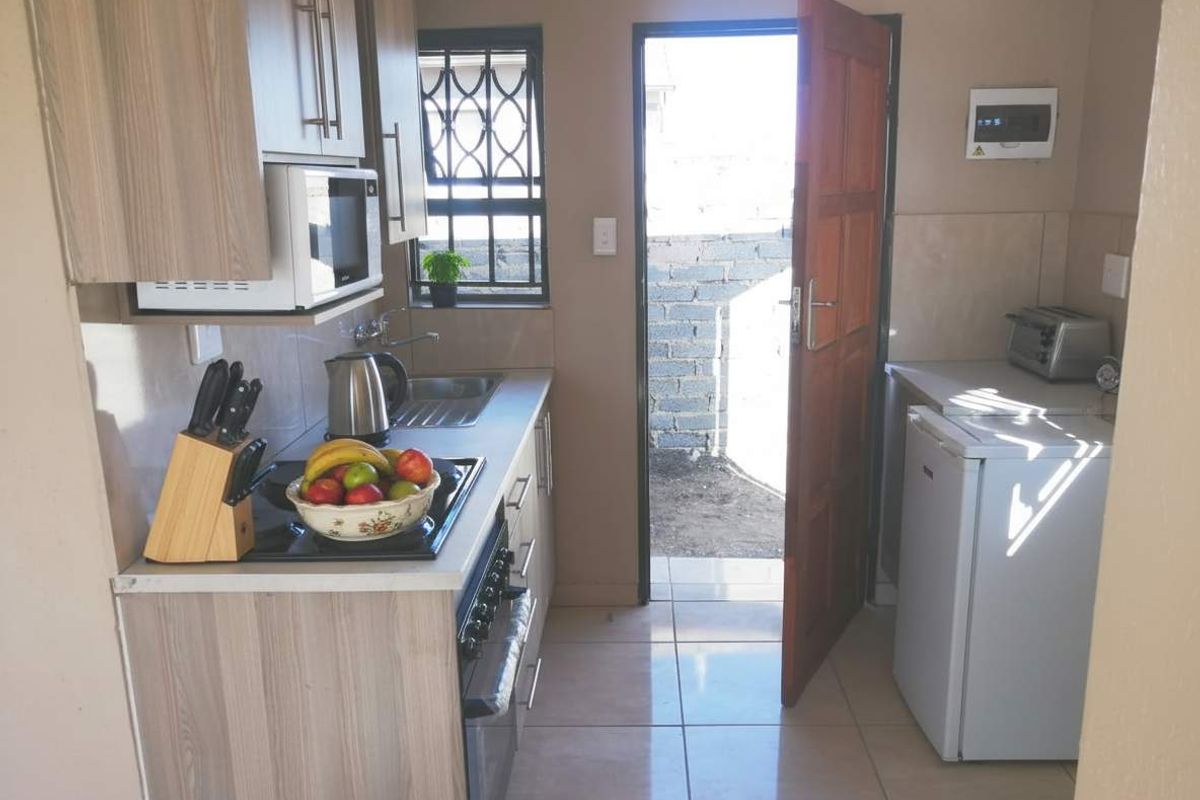 NEW DEVELOPMENT, ALL COSTS INCLUDED, FULL TITLE STANDS. NO DEPOSITS / 100% BONDS (dependent on client profile) - Photo 5