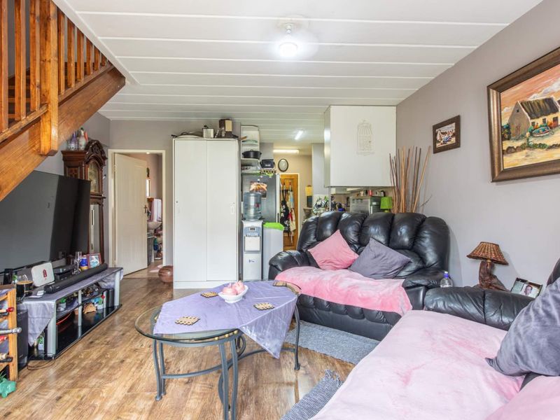 Charming Duplex with Modern Comforts in Pristine Condition - Photo 8