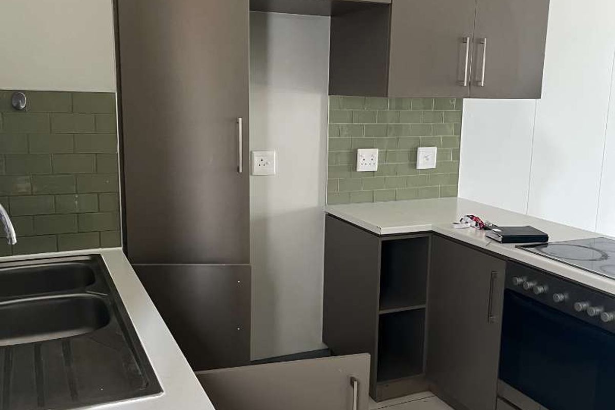 TO LET | Merensky Towers, Windhoek CBD - Photo 2