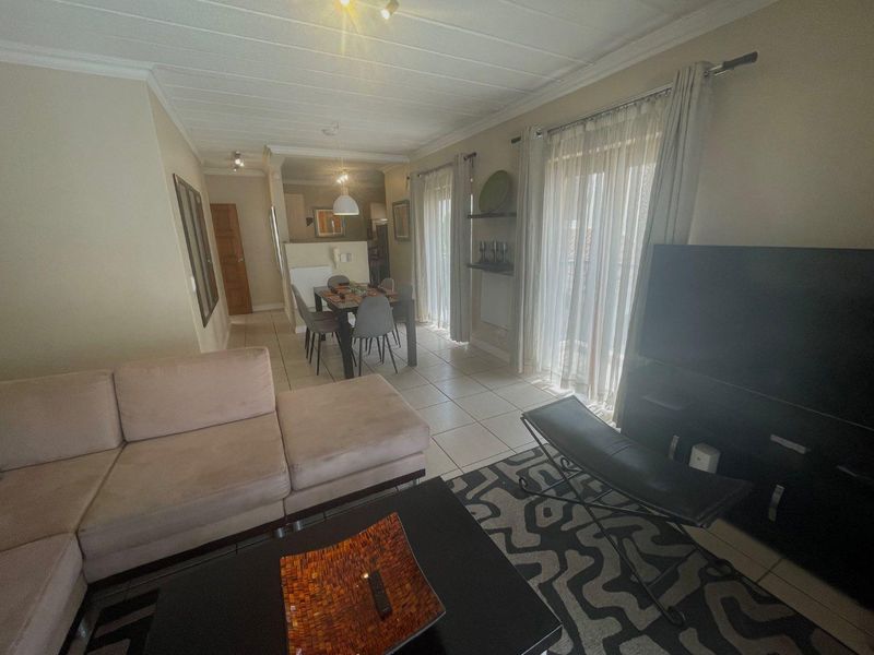 FURNISHED TWO BEDROOMS - Photo 5