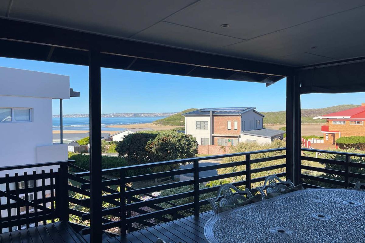 Coastal Living Just Steps from the Shore – Klein Brak River Gem! - Photo 3