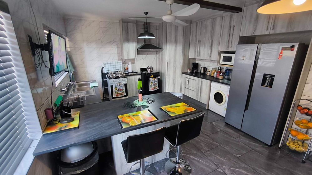 main kitchen (2)