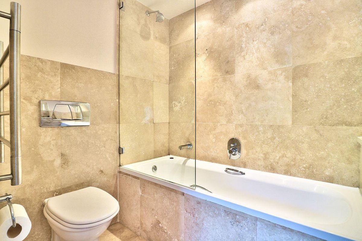 Higgovale Border - Beautiful Sunny Secure 2 Bed Apartment - Photo 4