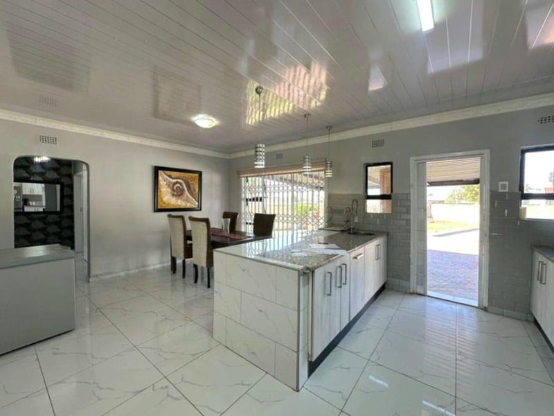 3 Bedroom House for Sale in Kibler Park with Flatlet - Photo 5